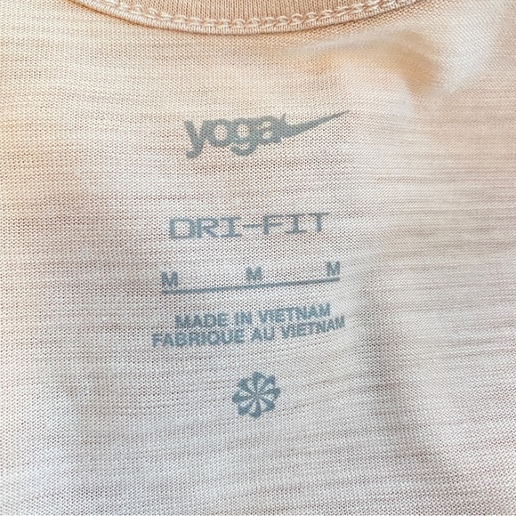 NWT! Nike Yoga T-shirt, size Medium - Picture 10 of 17